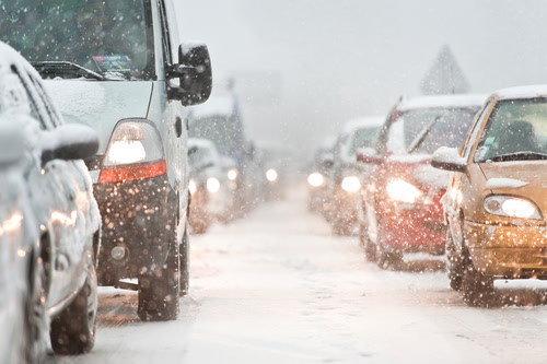 cars driving in snow in Kentucky