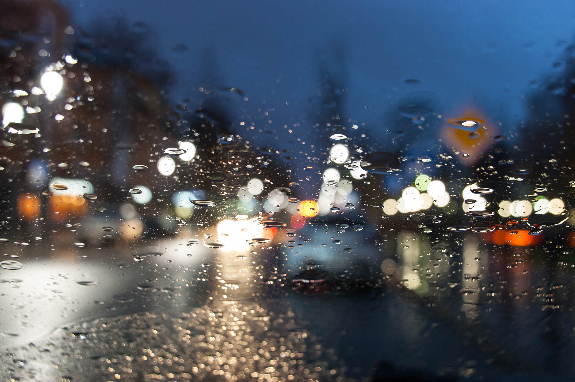 Tips for Driving in the rain